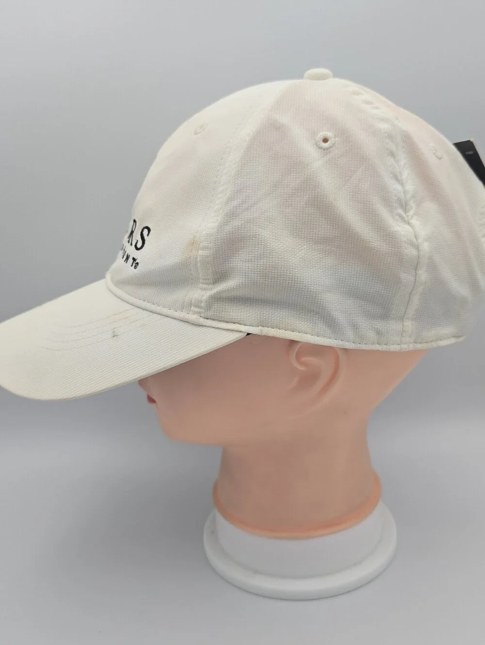 Nike Legacy91 Dri-Fit Ceasers Entertainment Cream Adjustable Hat